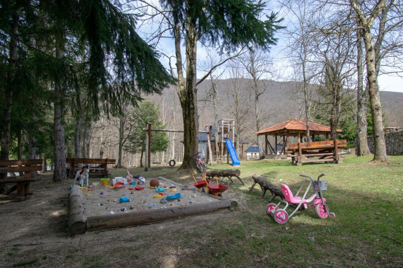 Holiday Park Hajducka Cesma Dubovsko Экстерьер фото